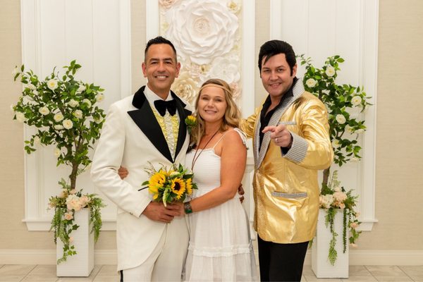 Elvis wedding and More