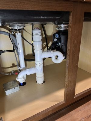 Adam plumbing service Logo