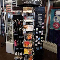 Fulton Place Market - Souvenirs