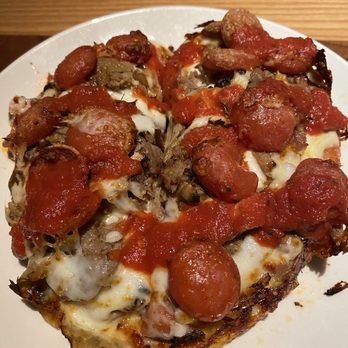 BJ's Restaurant & Brewhouse - Personal pizza - Breweries Near Me - Carlsbad, California