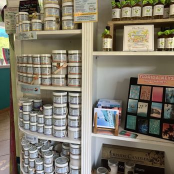 Midway Cafe and Coffee Bar - Inside market - Breakfast & Brunch Near Me - Islamorada, Florida