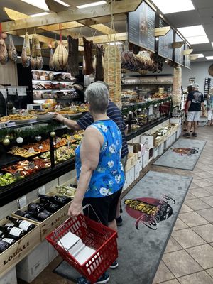 Tuscany Italian Market & Catering by null