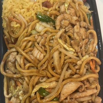 New China Star - Chicken Lo mein - Chinese Near Me - Rocky Hill, Connecticut New China Star - Chicken Lo mein - Chinese Near Me - Rocky Hill, Connecticut