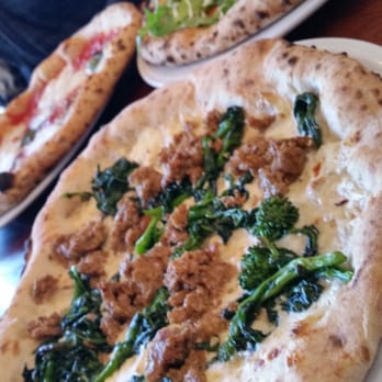 Spacca Napoli - Sausage and Broccoli, surprisingly delicious. - Pizza Near Me - Chicago, Illinois