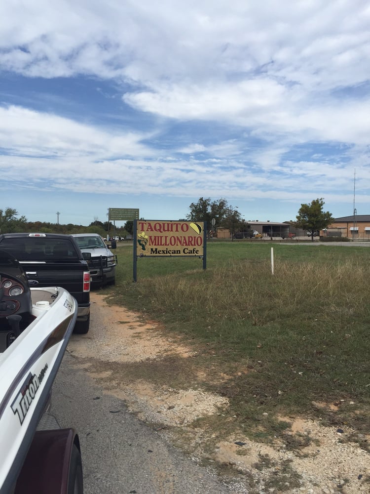 Taquito Millionario Logo