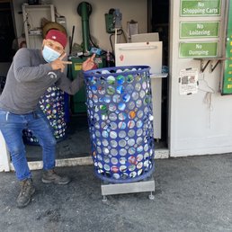 Gotta love the people who work at Ponce Recycling Gotta love the people who work at Ponce Recycling