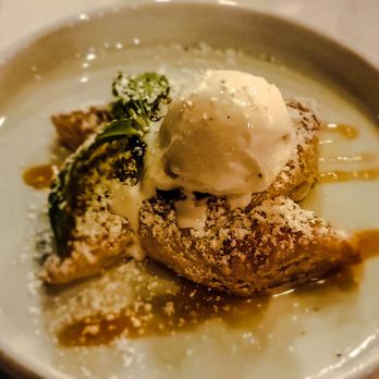 FARM - Cranberry and cream puff tart with vanilla ice cream (1/2025) - French Near Me - Palm Springs, California