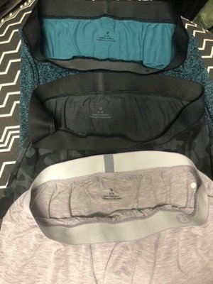 lululemon by null