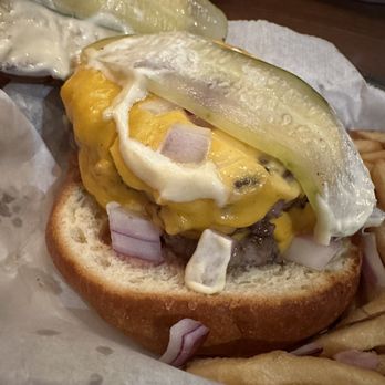 Three Bulls Tavern & Brewery - Three Bulls Cheeseburger - Brewpubs Near Me - Valrico, Florida Three Bulls Tavern & Brewery - Three Bulls Cheeseburger - Brewpubs Near Me - Valrico, Florida