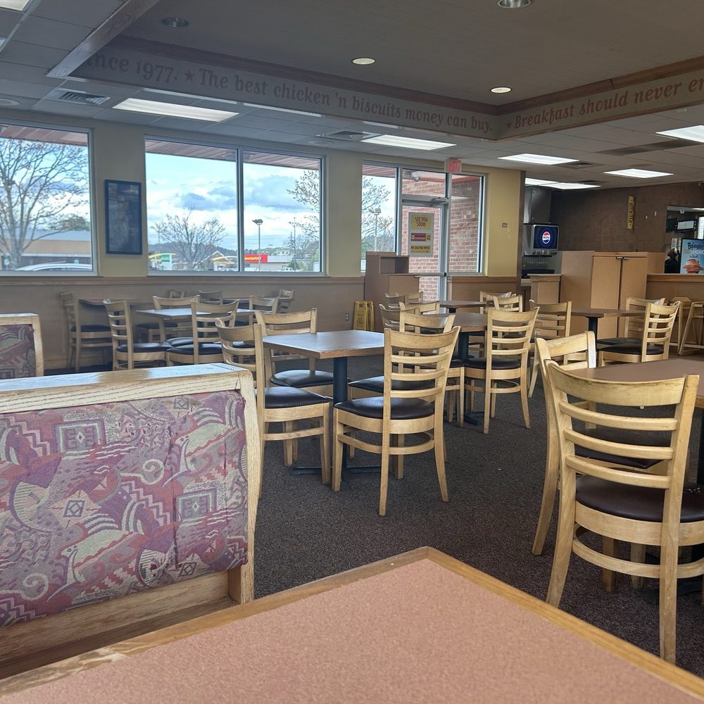Bojangles - Completely empty clean Bojangles. 10/10 - Fast Food Near Me - Mccalla, Alabama Bojangles - Completely empty clean Bojangles. 10/10 - Fast Food Near Me - Mccalla, Alabama
