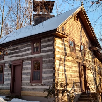 Walnut Ridge - Walnut Ridge - Romantic , Authentic 1800's Log Cabin lodging - Platteville WI - near UW Platteville - Galena - Mineral Point - Dodgeville - Hotels Near Me - Platteville, Wisconsin