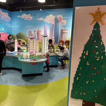 Lego Discovery Center - Toy Stores Near Me - East Rutherford, New Jersey Lego Discovery Center - Toy Stores Near Me - East Rutherford, New Jersey