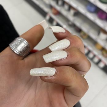 Sontre Nails & Salon - Nail Salons Near Me - Westwood, California