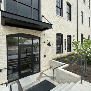 LJ’S Creations Cafe - A picture of the outside of our current location to help you better find us - Coffee & Tea Near Me - Bedford, Virginia