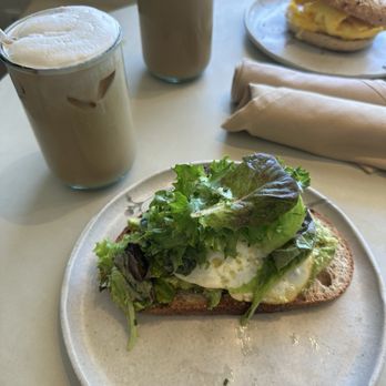 Howdy Neighbor - Iced vanilla latte - Breakfast & Brunch Near Me - Wimberley, Texas