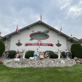 Bronner’s CHRISTmas Wonderland - Home Decor Near Me - Frankenmuth, Michigan