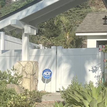 BeachYard - 4ft front gate - Fences & Gates Near Me - Irvine, California BeachYard - 4ft front gate - Fences & Gates Near Me - Irvine, California