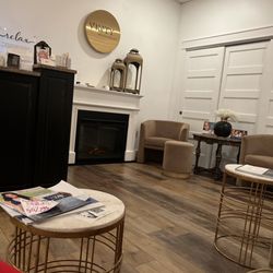 Vinty Salon - Waiting room