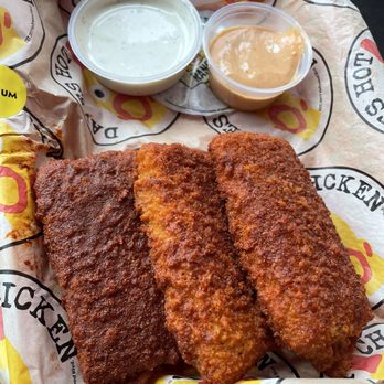 Dave's Hot Chicken - Mozz trio - Chicken Shop Near Me - Charlotte, North Carolina Dave's Hot Chicken - Mozz trio - Chicken Shop Near Me - Charlotte, North Carolina