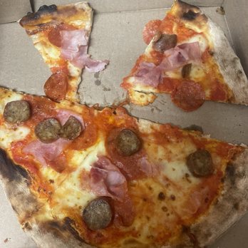 Pizza Pazza - Meat Haters Pizza - Pizza Near Me - Miami, Florida
