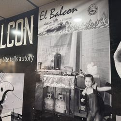 El Balcon & Brem Burgerz - The sign