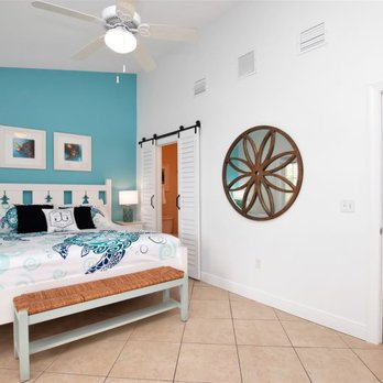 Reel E Sea - Master located on second floor with full bath and tge Keys vibe - Vacation Rentals Near Me - Marathon, Florida