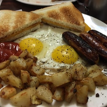 Red Goose Restaurant - Breakfast & Brunch Near Me - Edmonton, Alberta