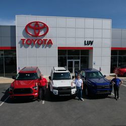 Luv Toyota of Bradford - SHOWROOM
