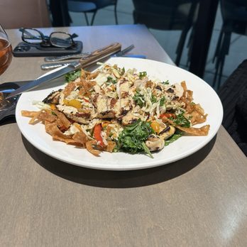 Rhythm On Monroe - Asian salad with chicken - American Near Me - Huntsville, Alabama