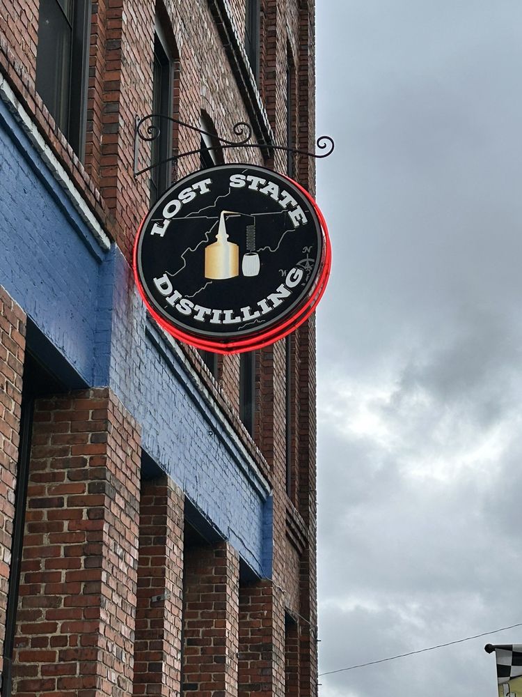 Lost State Distilling Logo