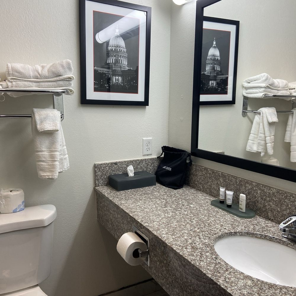 Ramada by Wyndham Waupaca - 309 bathroom sink - Hotels Near Me - Waupaca, Wisconsin Ramada by Wyndham Waupaca - 309 bathroom sink - Hotels Near Me - Waupaca, Wisconsin