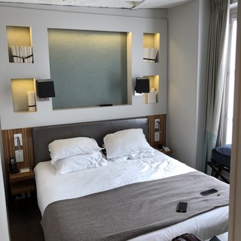 Hôtel Verneuil - Room 403 - Hotels Near Me - Paris, 75