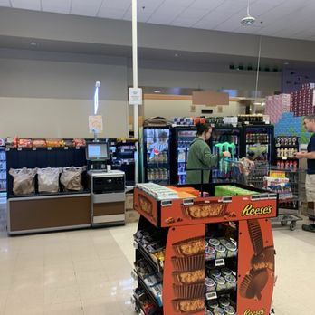 Nellis AFB Commissary - Bakeries Near Me - Nellis AFB, Nevada