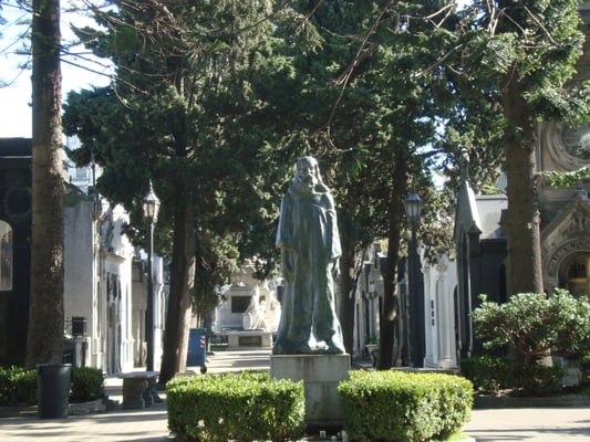 Recoleta Cemetery by null
