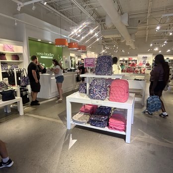 Vera Bradley - Wrentham - Accessories Near Me - Wrentham, Massachusetts Vera Bradley - Wrentham - Accessories Near Me - Wrentham, Massachusetts