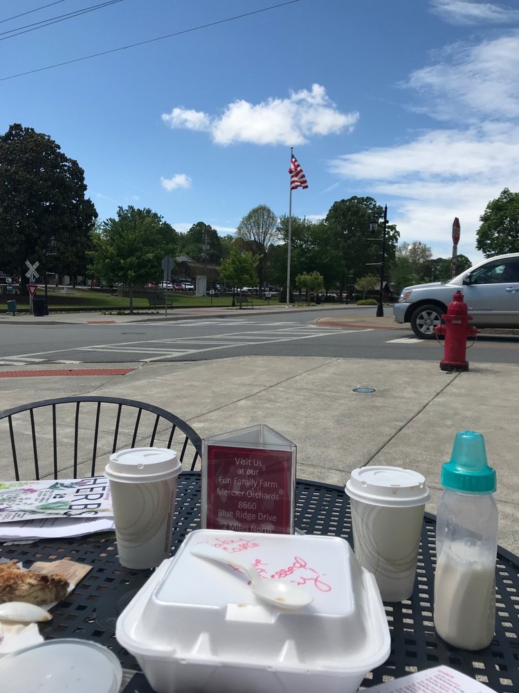 MOUNTAIN LAUREL CABIN RENTALS Updated May 2024 67 Photos & 69