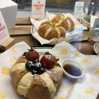 Calic Bagel - French Toast Calic - Bagels Near Me - Los Angeles, California Calic Bagel - French Toast Calic - Bagels Near Me - Los Angeles, California