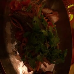 Hello Monkey - Havsabborre med som tam( papayasallad) spicy!