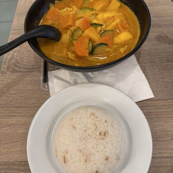 Raan Thai - Thai Near Me - Huntington Station, New York