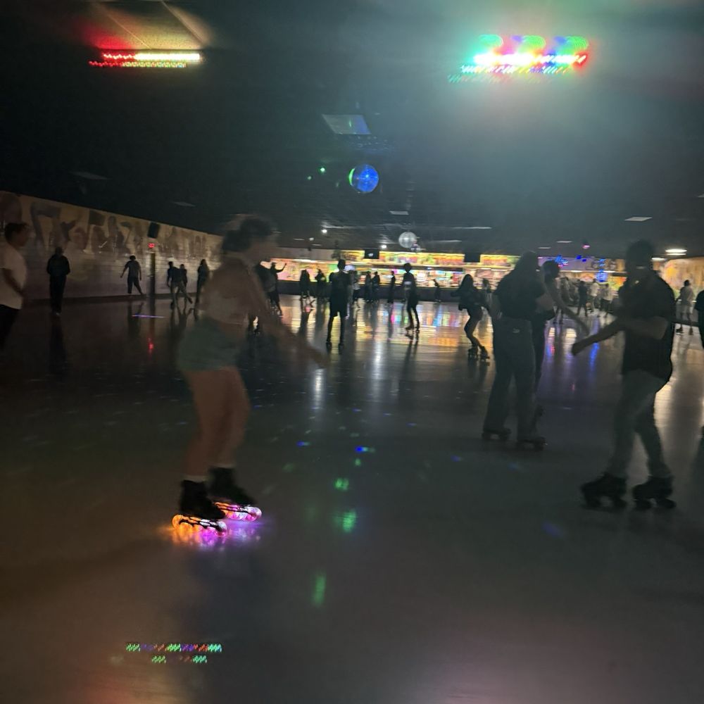 Skate Country - Skating Rinks Near Me - Tucson, Arizona Skate Country - Skating Rinks Near Me - Tucson, Arizona