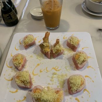 Mint Sushi - Chrisnana Roll- surprisingly pleasant; Subtle banana flavor, not too sweet, not too over powering, definitely worth trying!!  + Thai tea - Japanese Near Me - Lee's Summit, Missouri