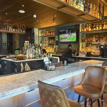 Goodfellas Pizzeria - Pleasant Ridge - Upstairs bar - Pizza Near Me - Cincinnati, Ohio