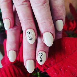 Sue's Nails