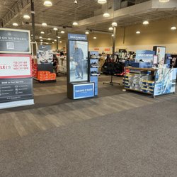 DSW Designer Shoe Warehouse