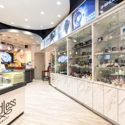 Halifax Watch Co - Lots of room for all your watch needs