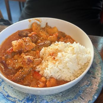 Girl Diver - Red curry - Cocktail Bars Near Me - Atlanta, Georgia