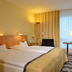 Best Western Premier Parkhotel Kronsberg - Guest room