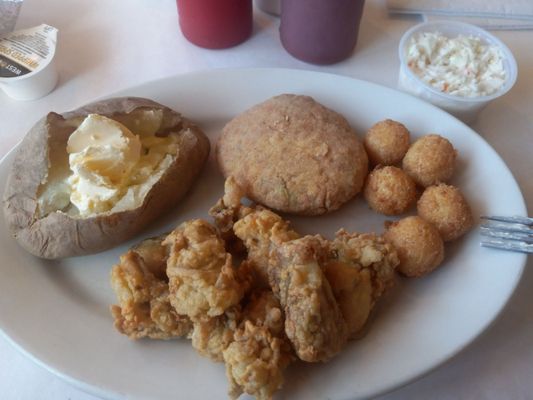 COACH HOUSE SEAFOOD & STEAK RESTAURANT - Updated January 2025 - 13