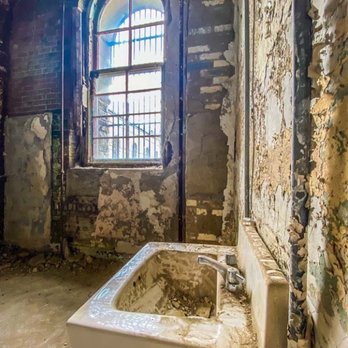 The Ohio State Reformatory - Creepy sink - Museums Near Me - Mansfield, Ohio The Ohio State Reformatory - Creepy sink - Museums Near Me - Mansfield, Ohio