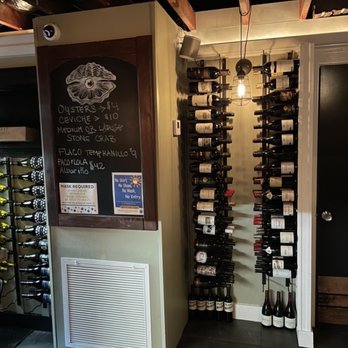 Little Pearl - New American Near Me - Key West, Florida